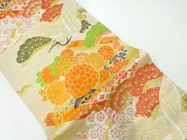 アンティーク　鶴に松梅模様織出し丸帯（着用可）